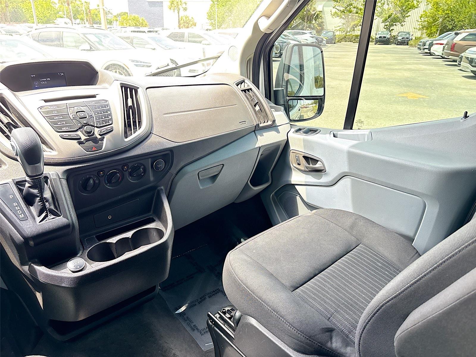 2017 Ford Transit Wagon XLT