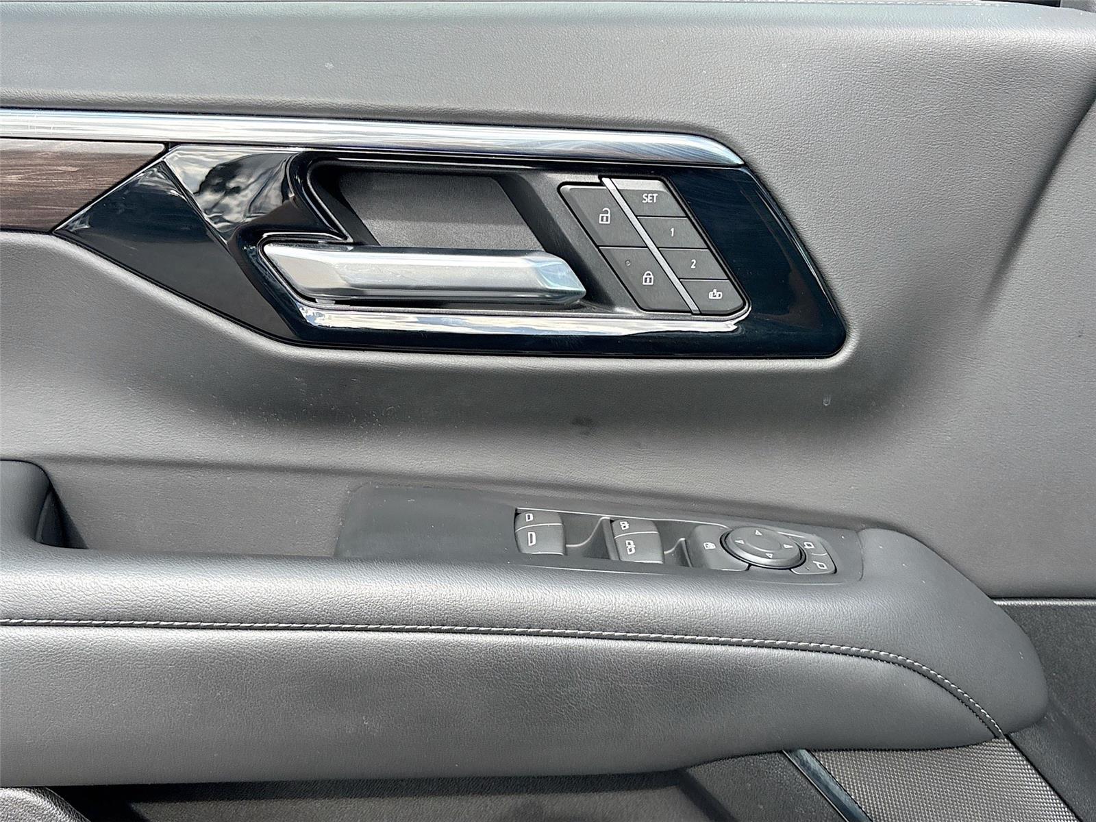 2025 Chevrolet Suburban Z71