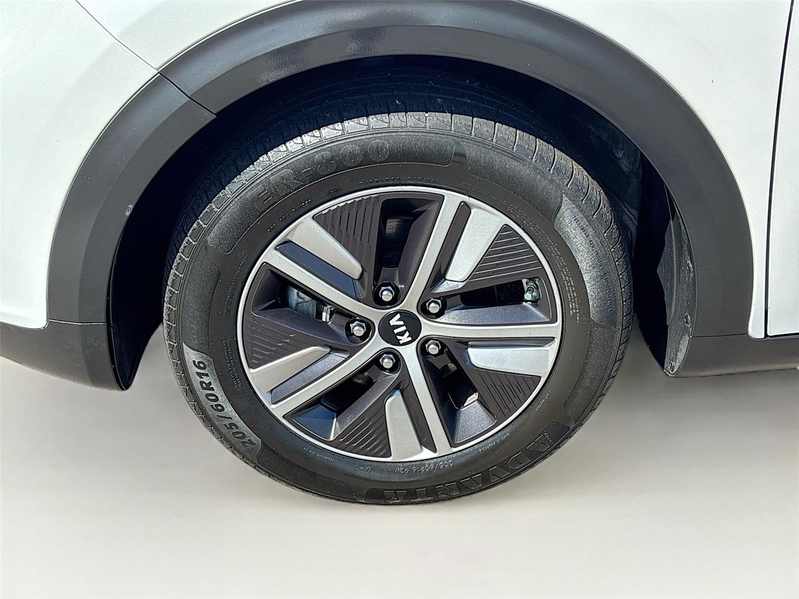 2020 Kia Niro LXS