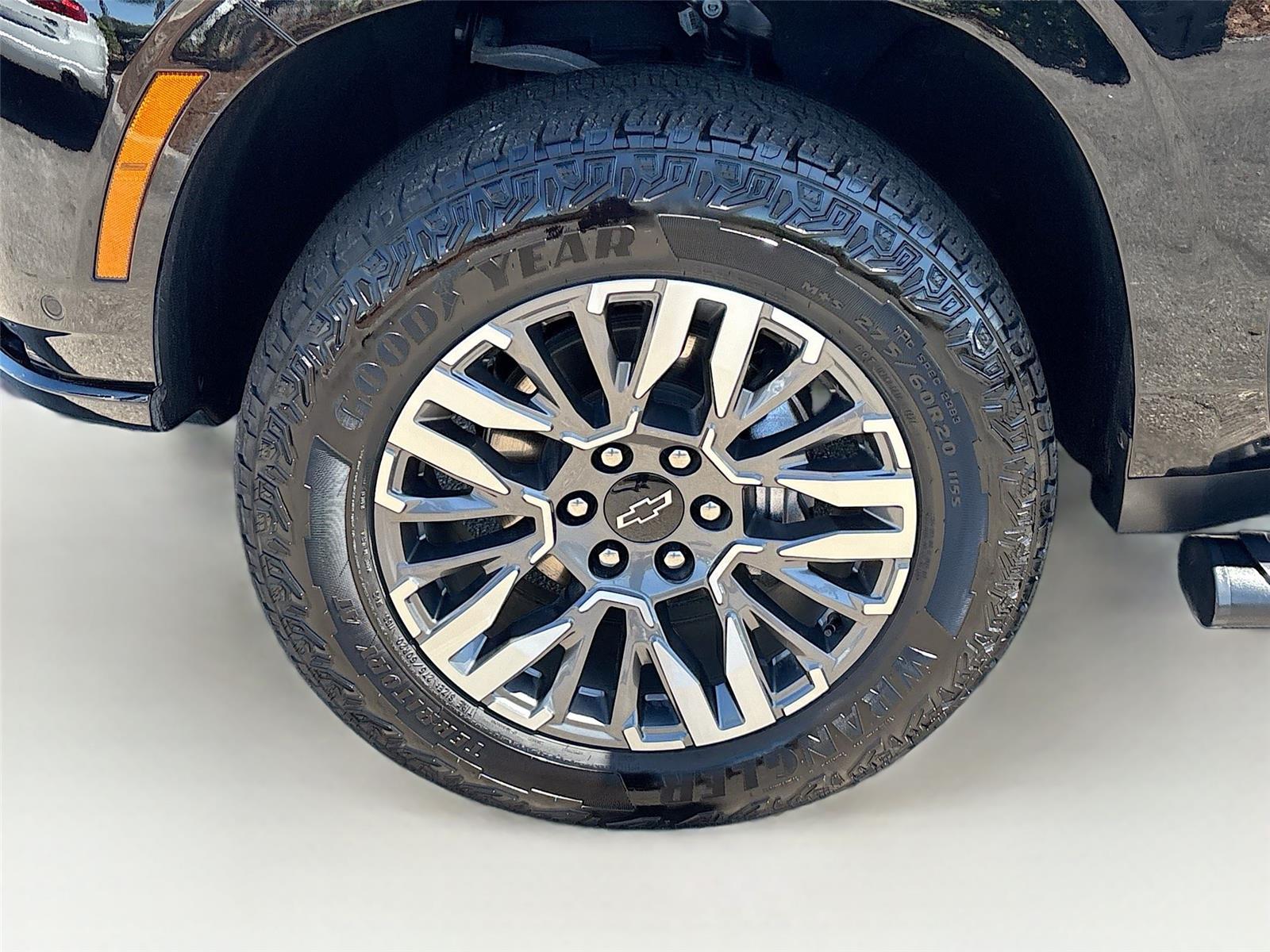 2025 Chevrolet Suburban Z71