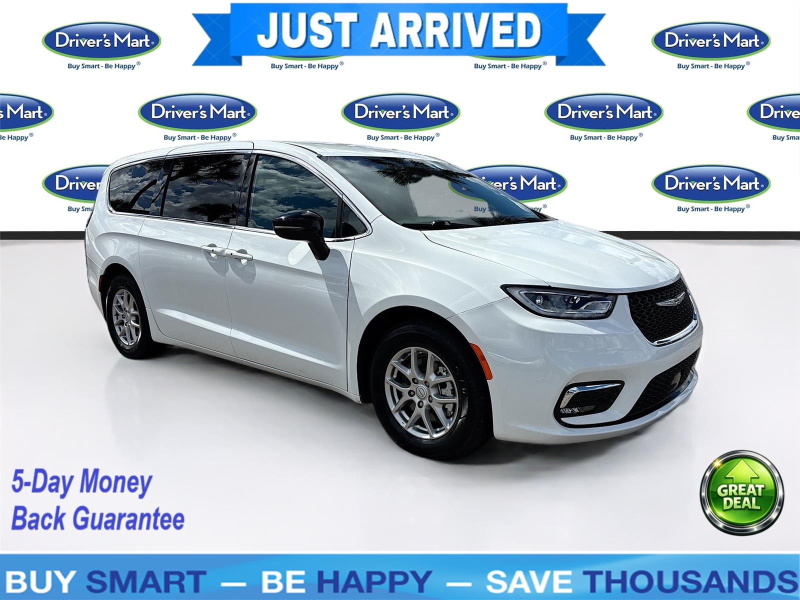 2025 Chrysler Pacifica Select