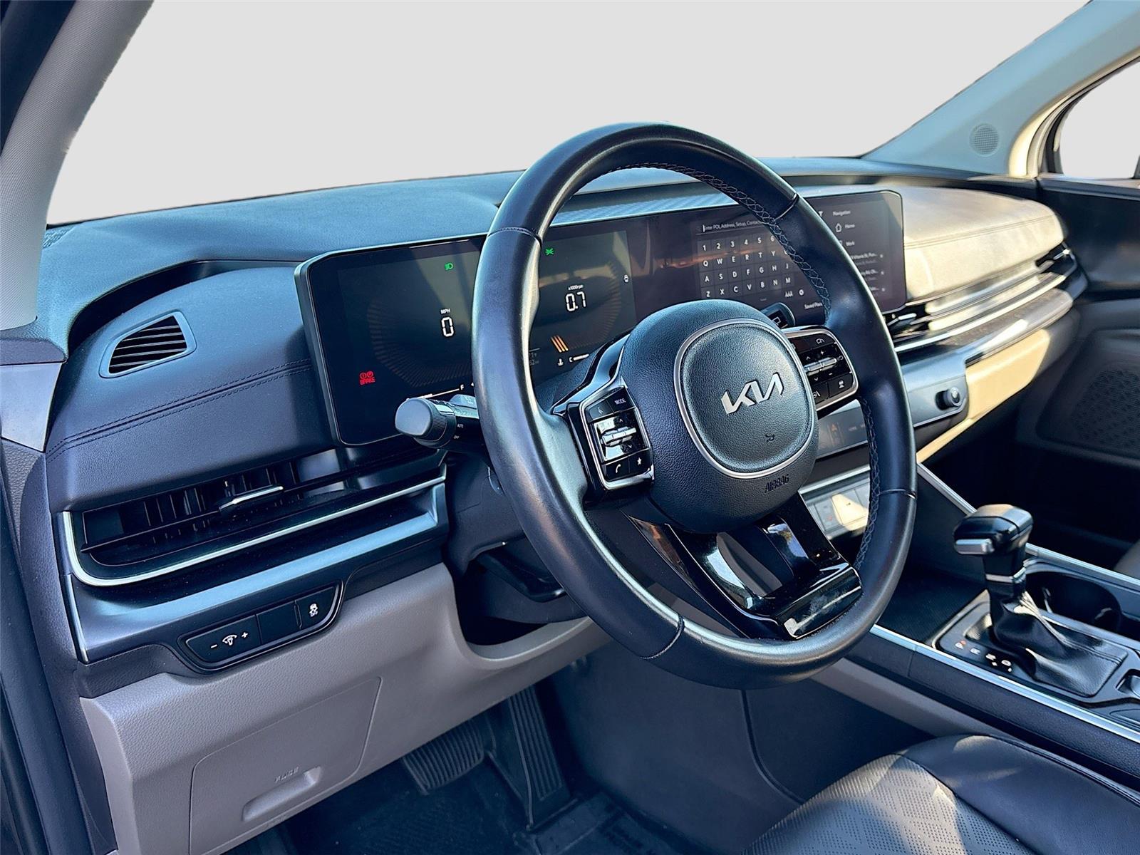 2025 Kia Carnival LXS