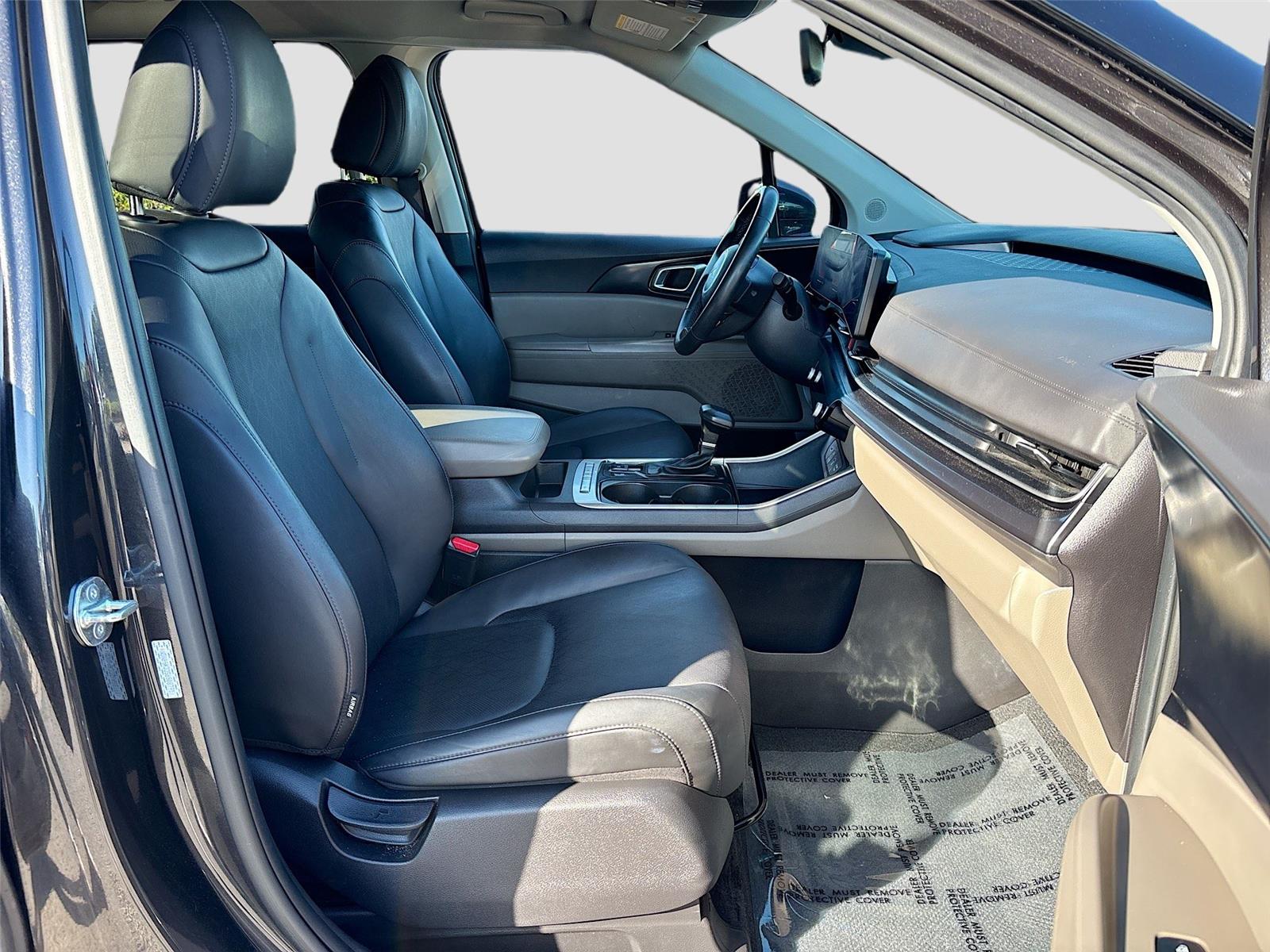 2025 Kia Carnival LXS