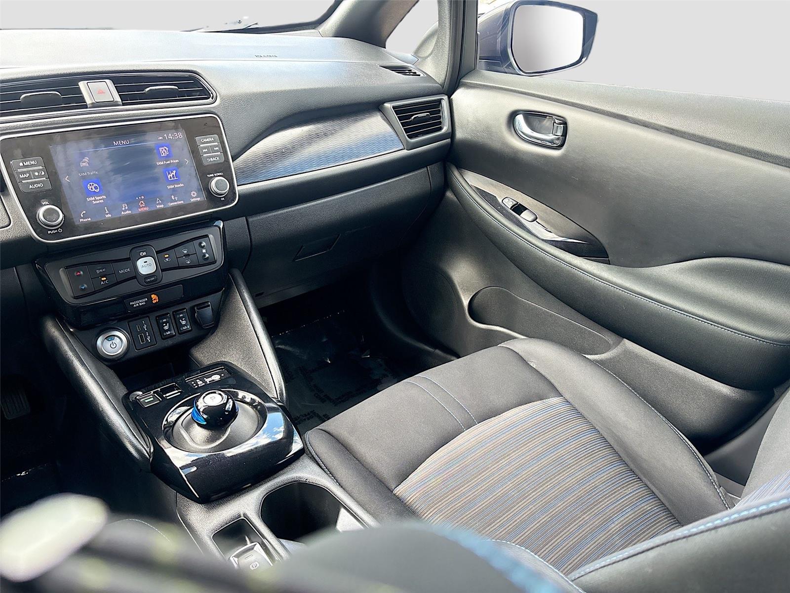 2022 Nissan LEAF SV PLUS