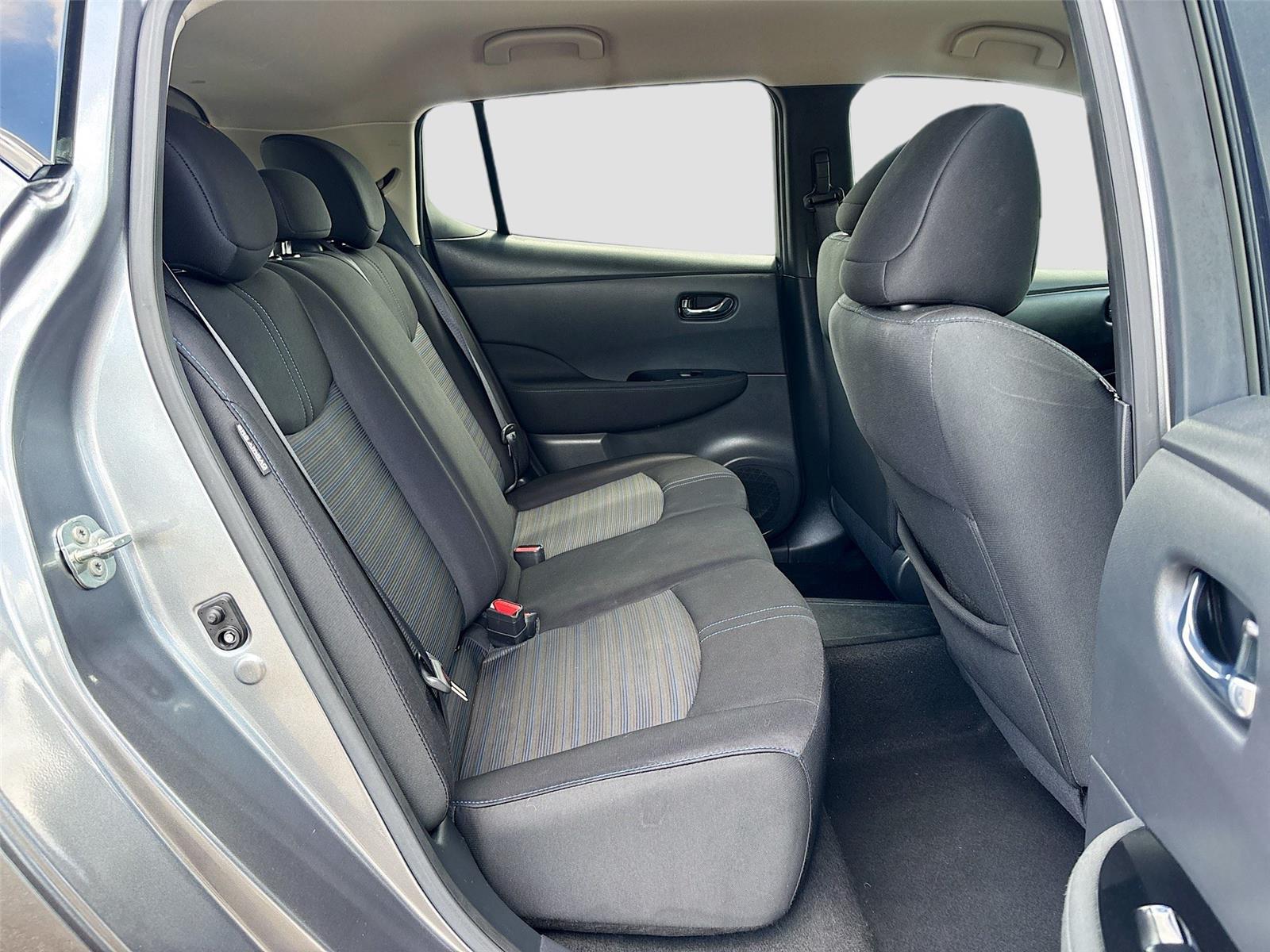 2022 Nissan LEAF SV PLUS