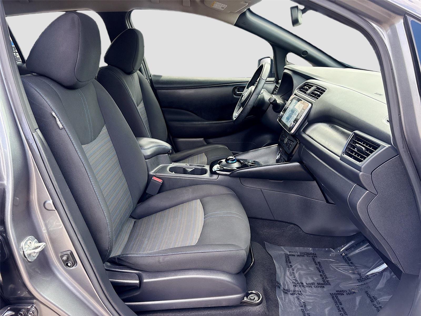 2022 Nissan LEAF SV PLUS