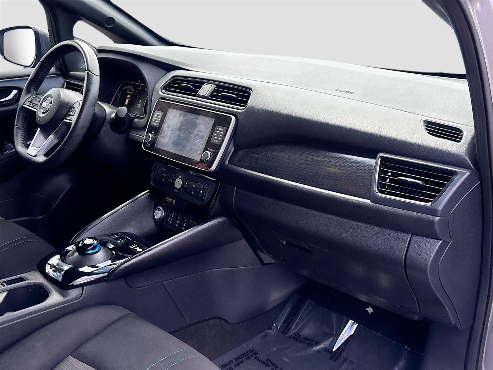 2022 Nissan LEAF SV PLUS