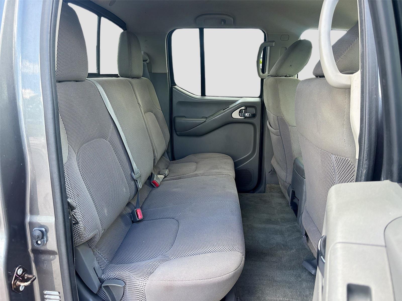 2016 Nissan Frontier SV