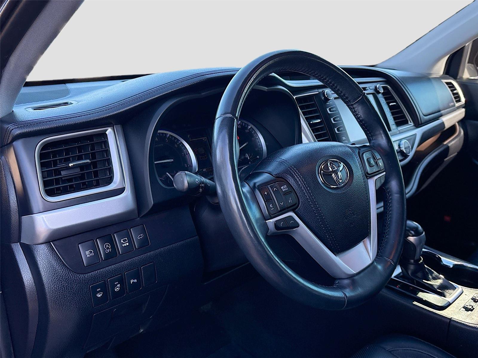2019 Toyota Highlander Limited Platinum