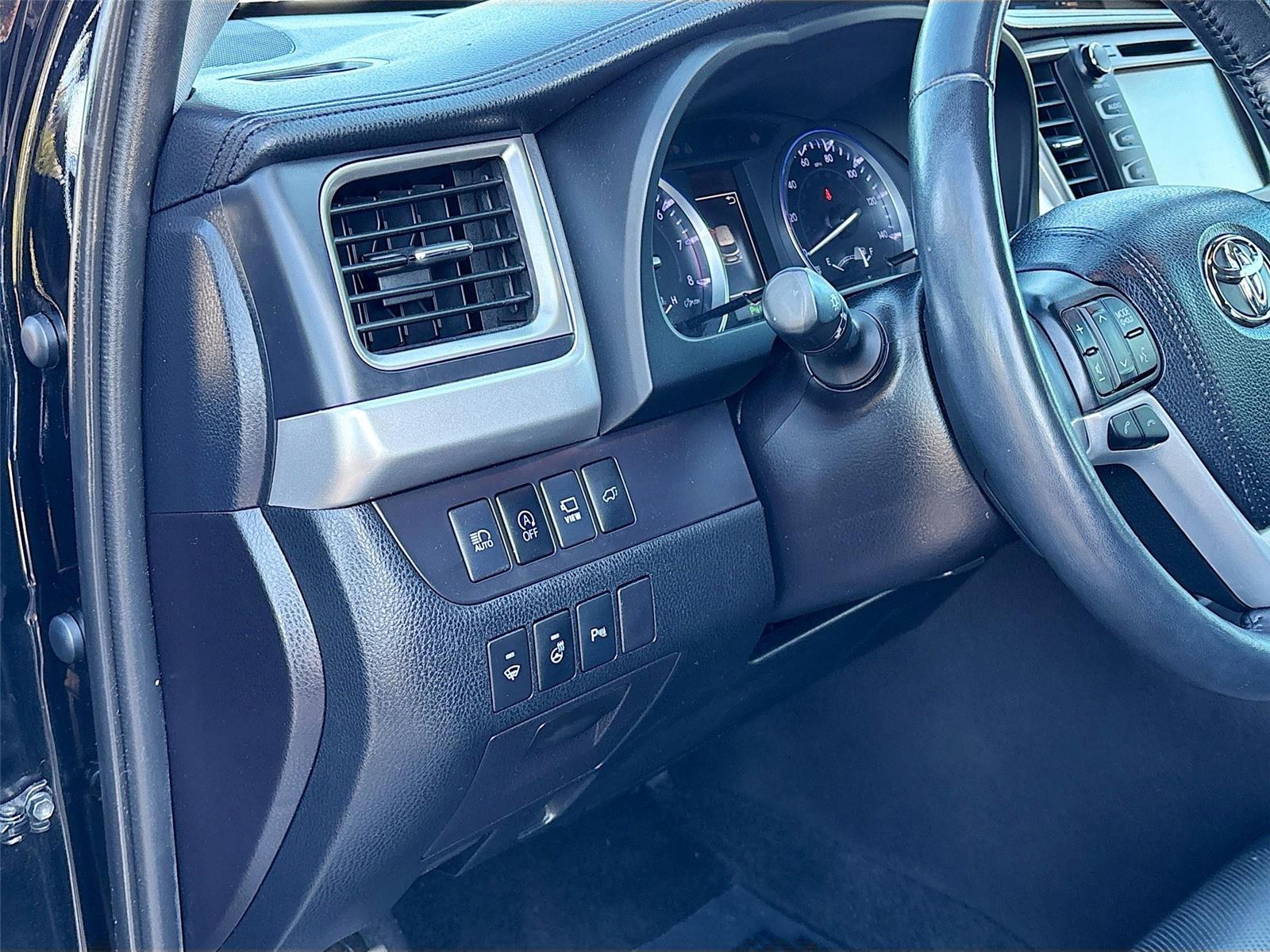 2019 Toyota Highlander Limited Platinum