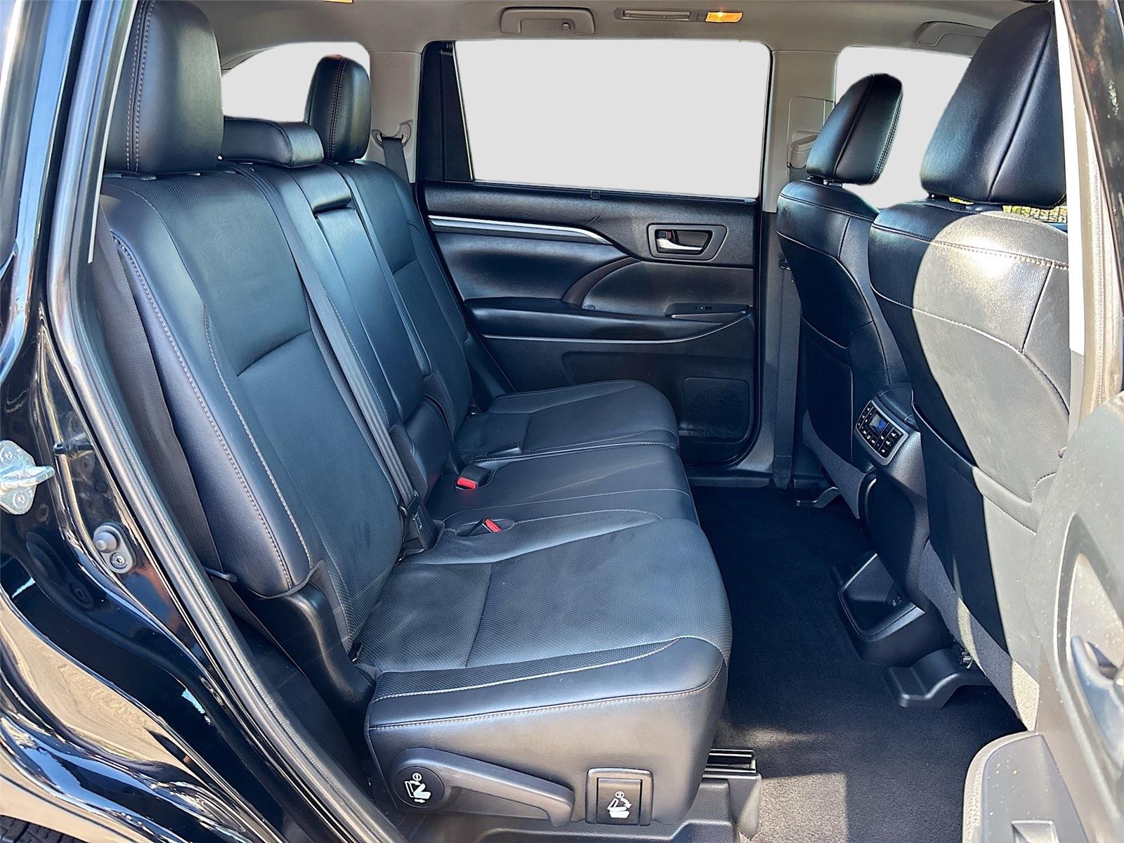 2019 Toyota Highlander Limited Platinum