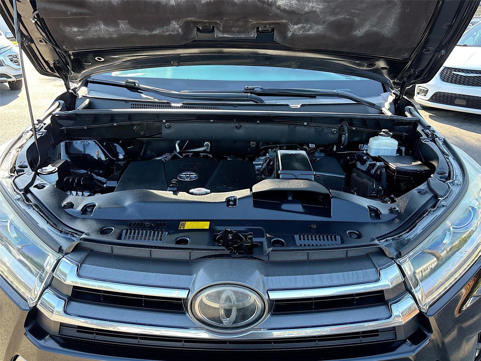 2019 Toyota Highlander Limited Platinum