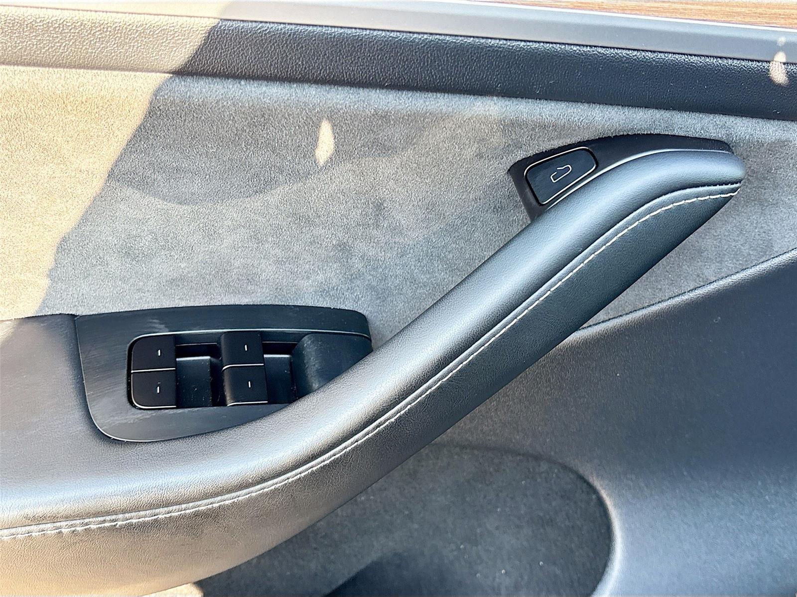 2025 Tesla Model Y Long Range