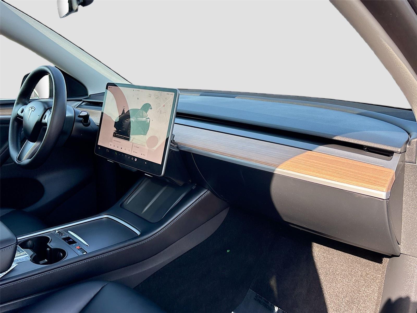 2025 Tesla Model Y Long Range