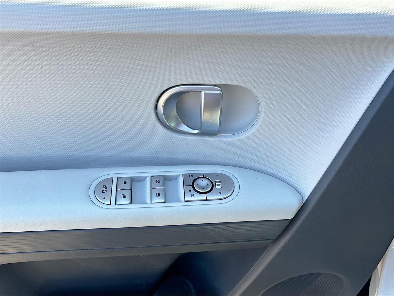 2022 Hyundai IONIQ 5 SE