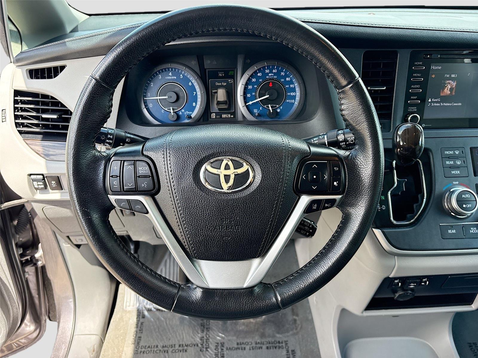 2020 Toyota Sienna XLE 8-Passenger