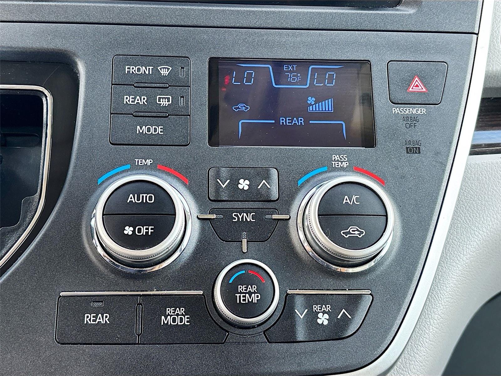 2020 Toyota Sienna XLE 8-Passenger