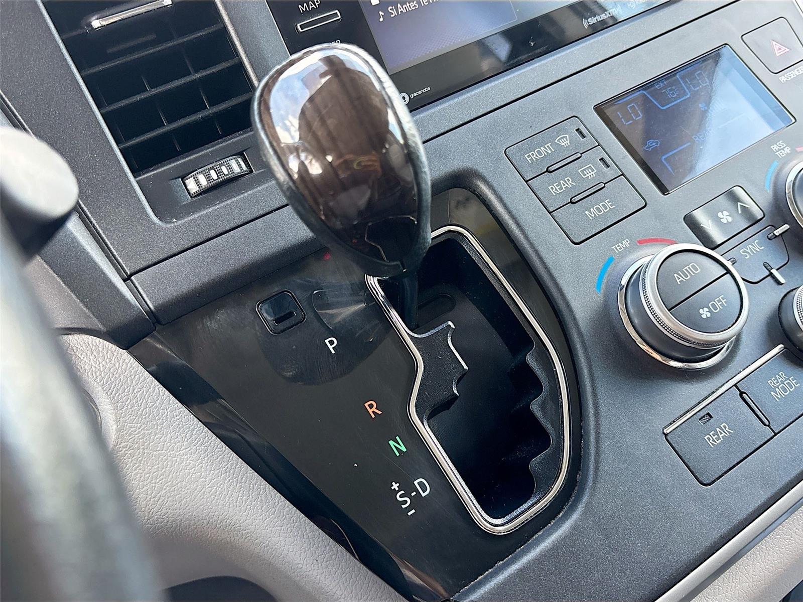 2020 Toyota Sienna XLE 8-Passenger