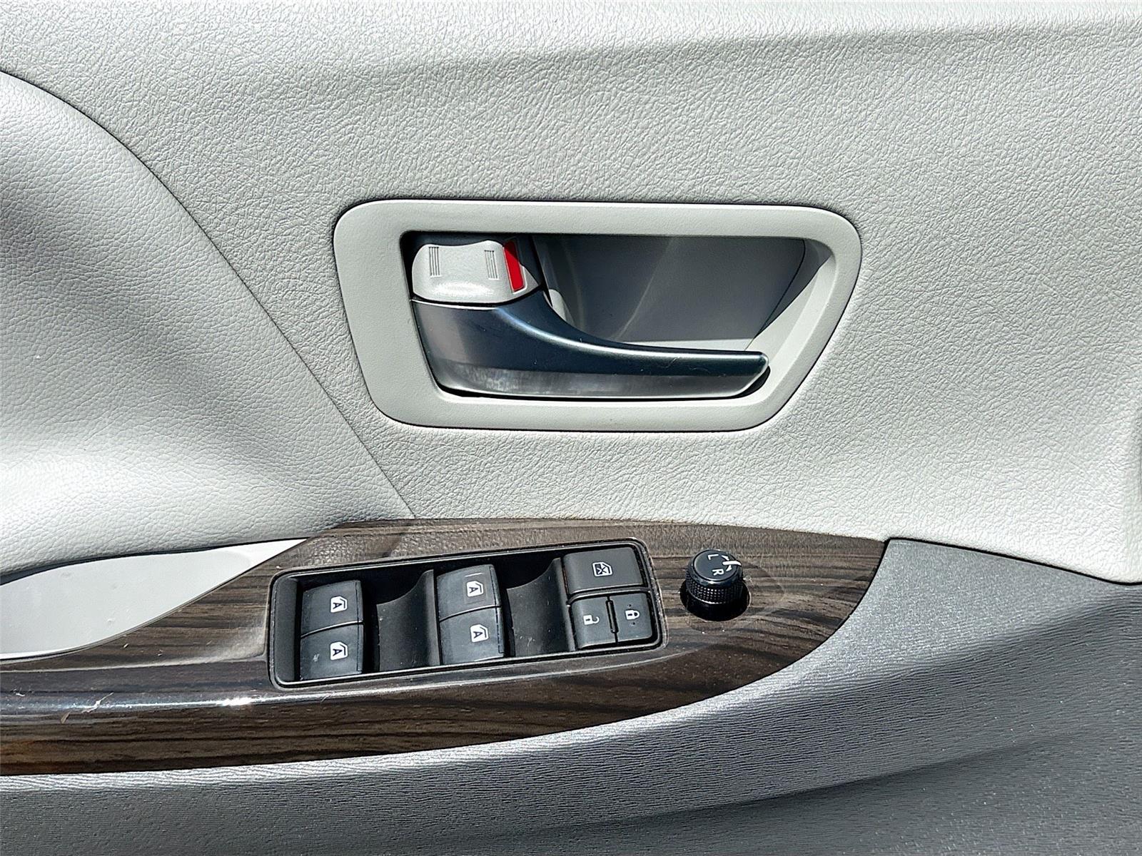 2020 Toyota Sienna XLE 8-Passenger