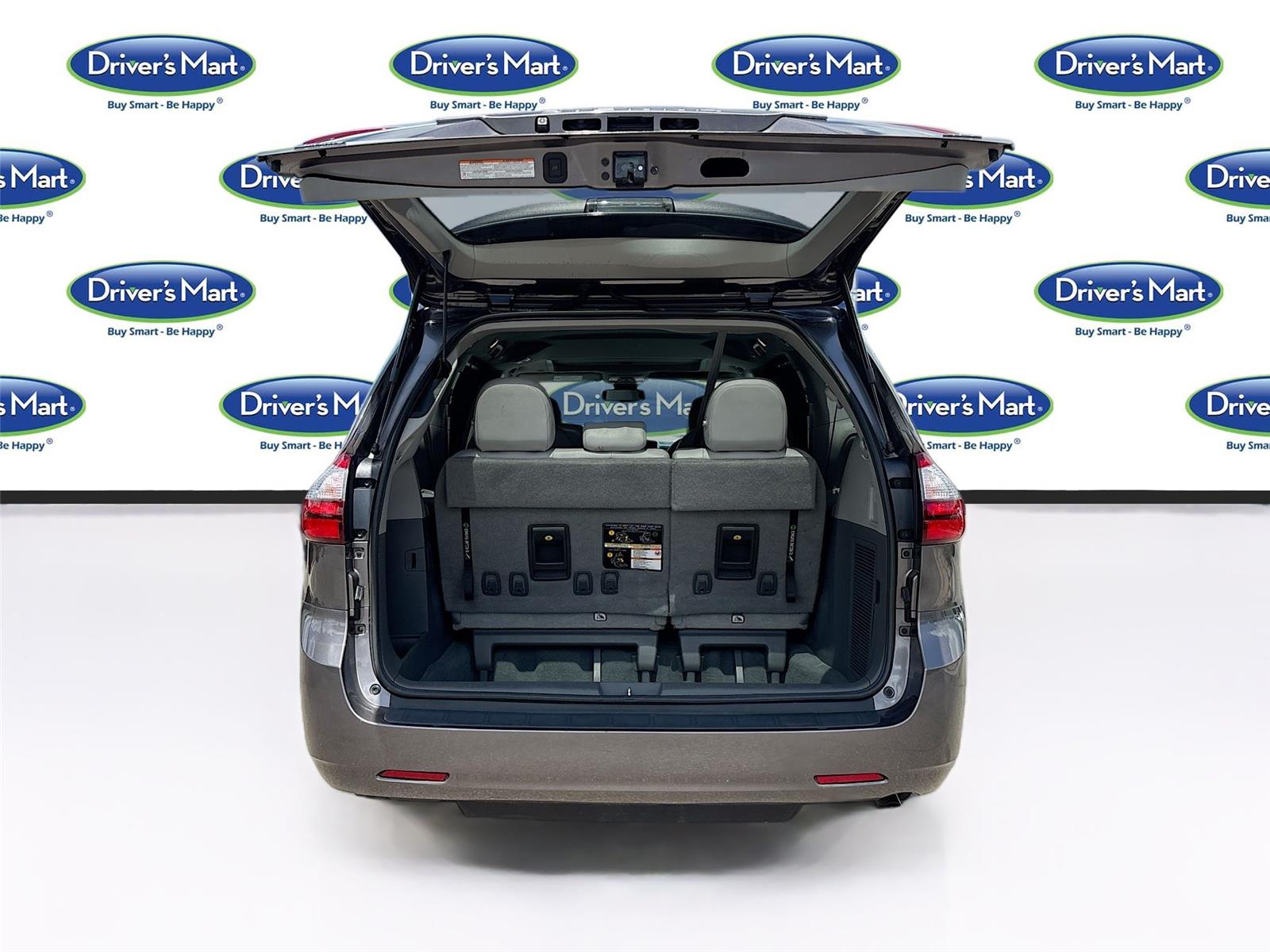 2020 Toyota Sienna XLE 8-Passenger