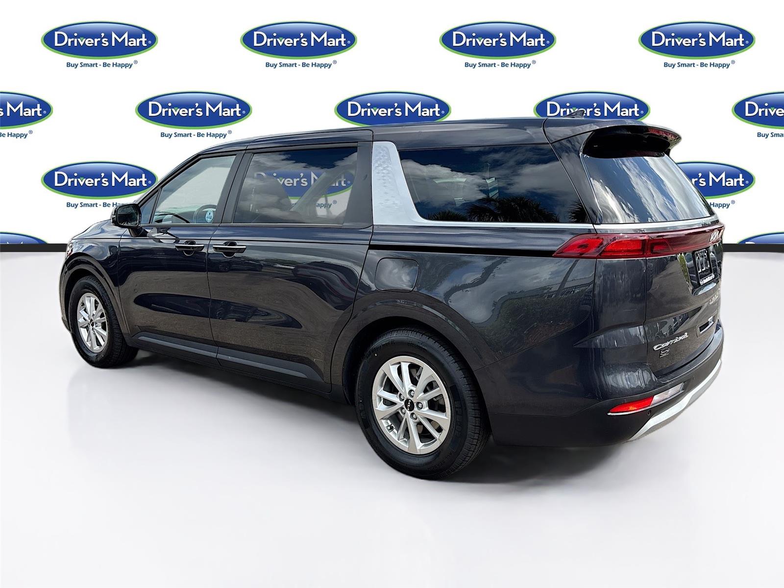 2022 Kia Carnival LXS