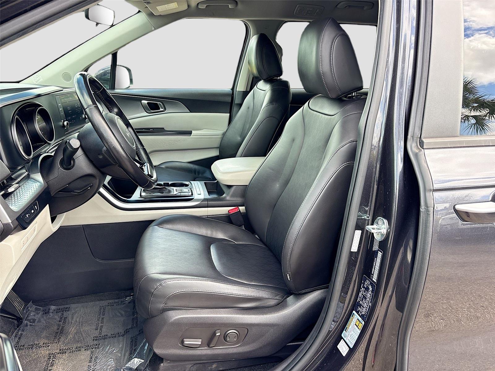 2022 Kia Carnival LXS