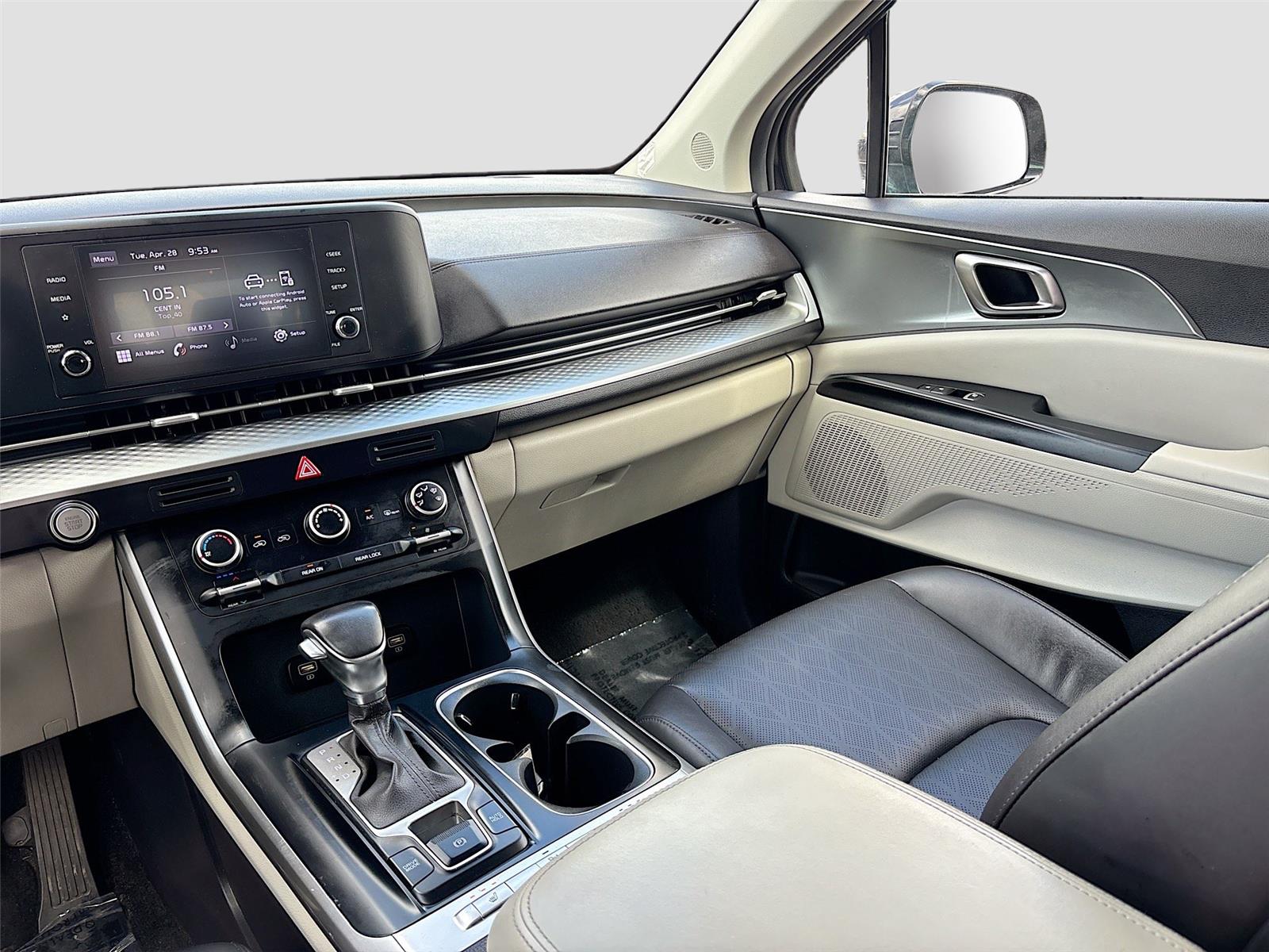 2022 Kia Carnival LXS