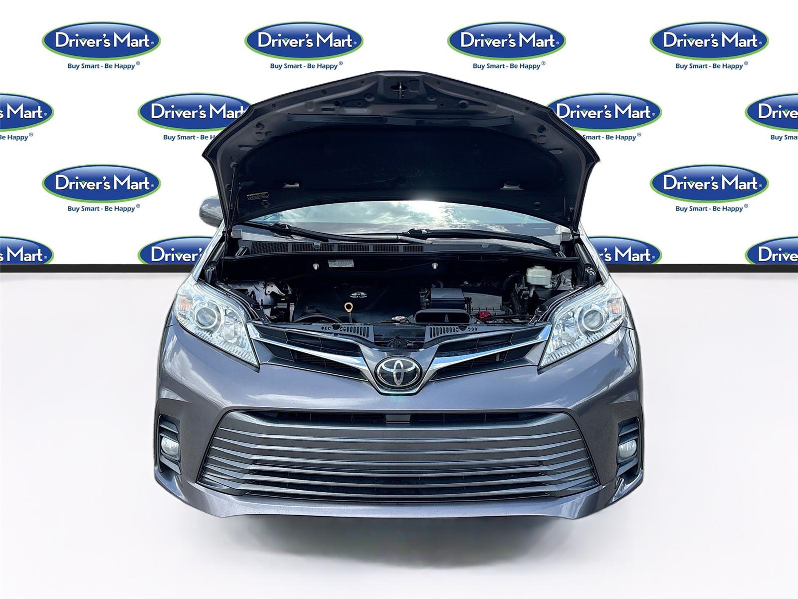 2020 Toyota Sienna XLE 8-Passenger