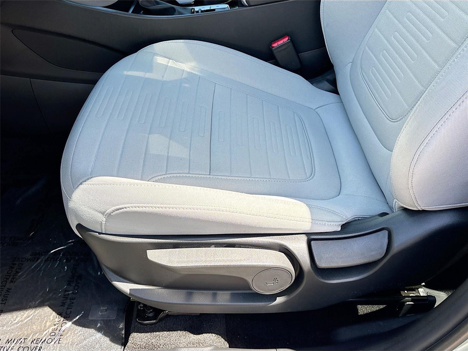 2025 Hyundai Santa Cruz SE