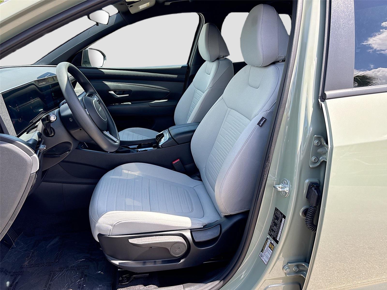 2025 Hyundai Santa Cruz SE