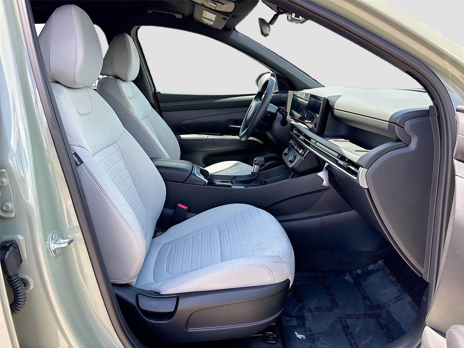 2025 Hyundai Santa Cruz SE