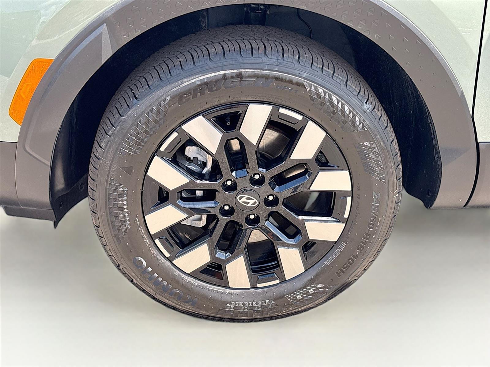 2025 Hyundai Santa Cruz SE