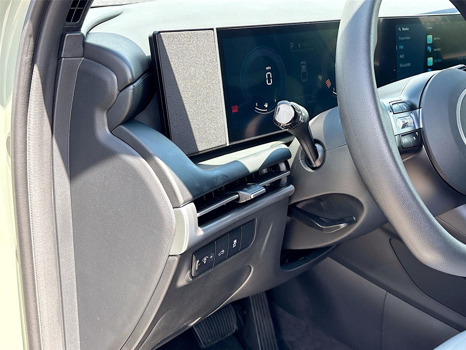 2025 Hyundai Santa Cruz SE