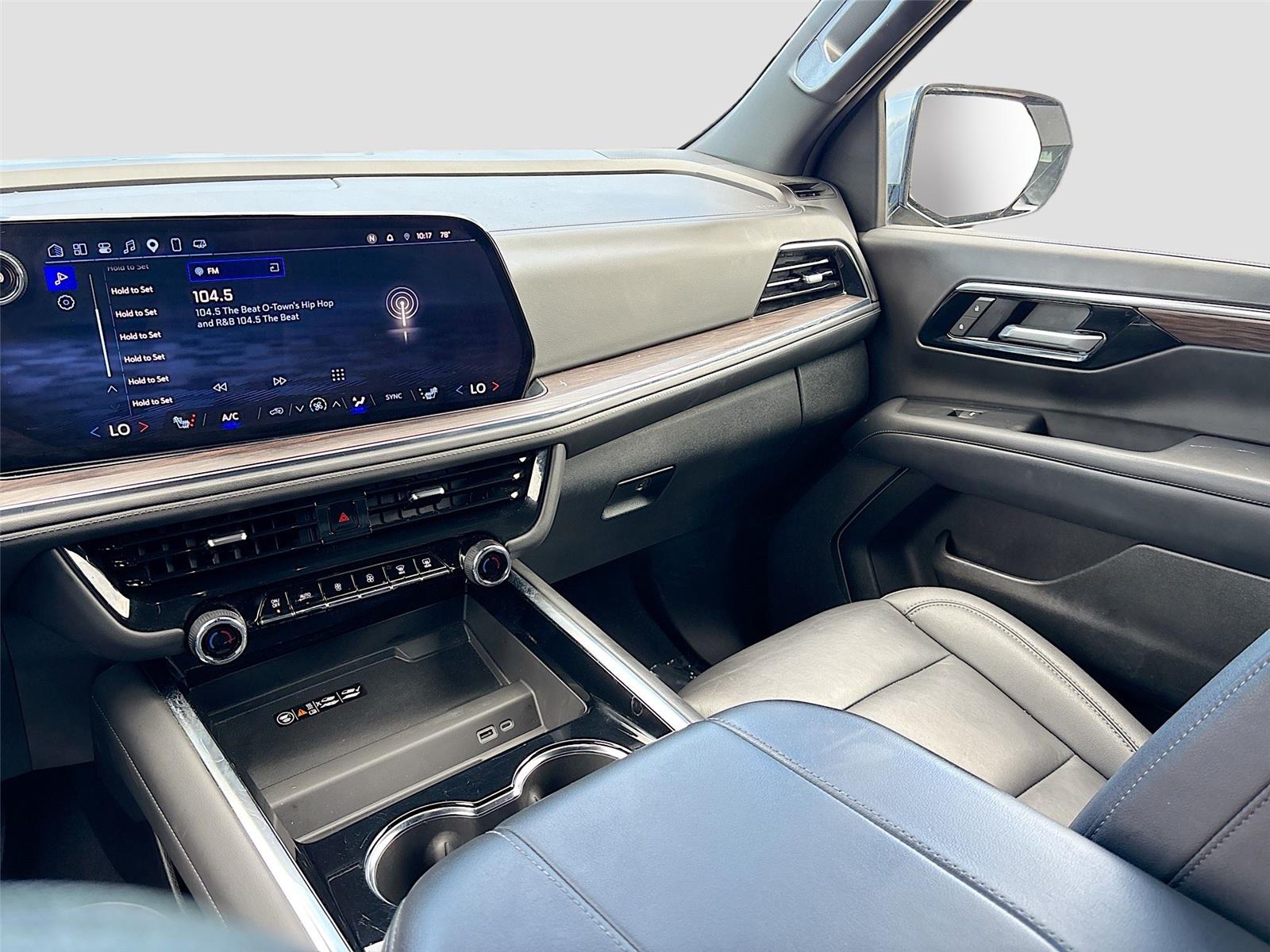 2025 Chevrolet Suburban Z71