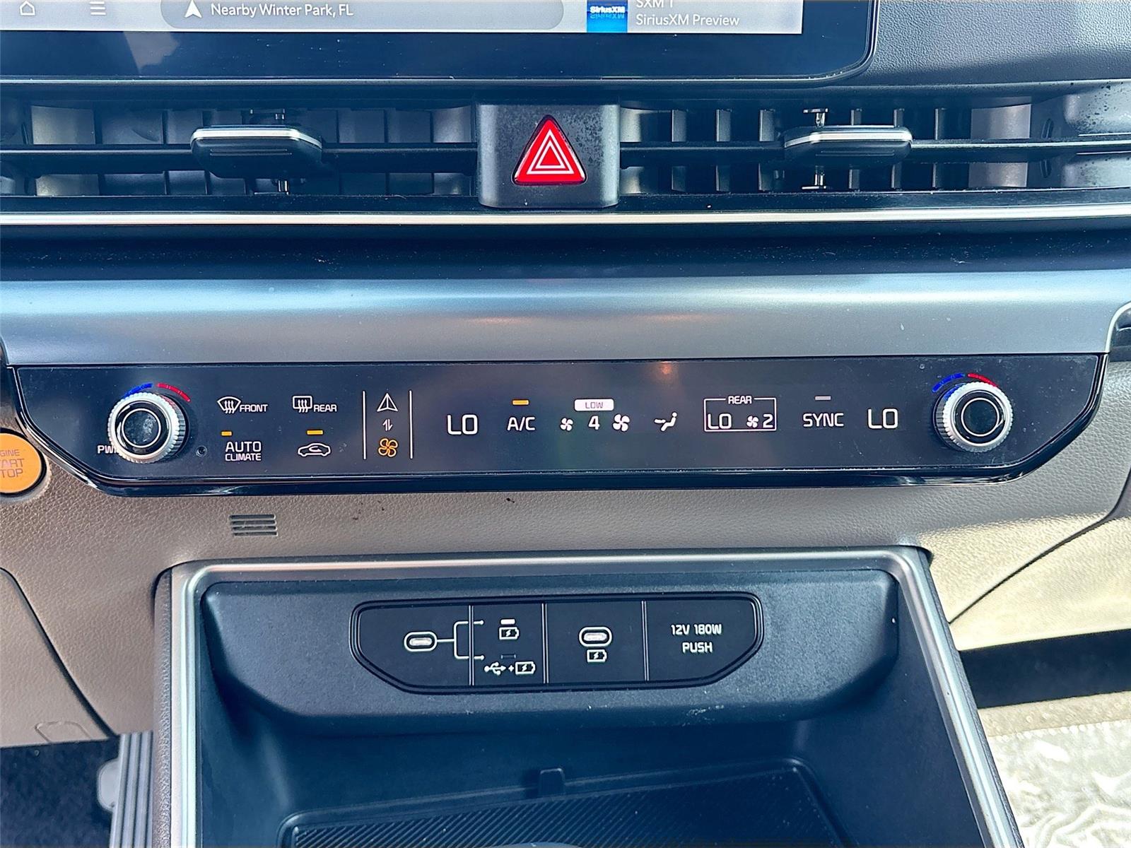 2025 Kia Carnival LXS