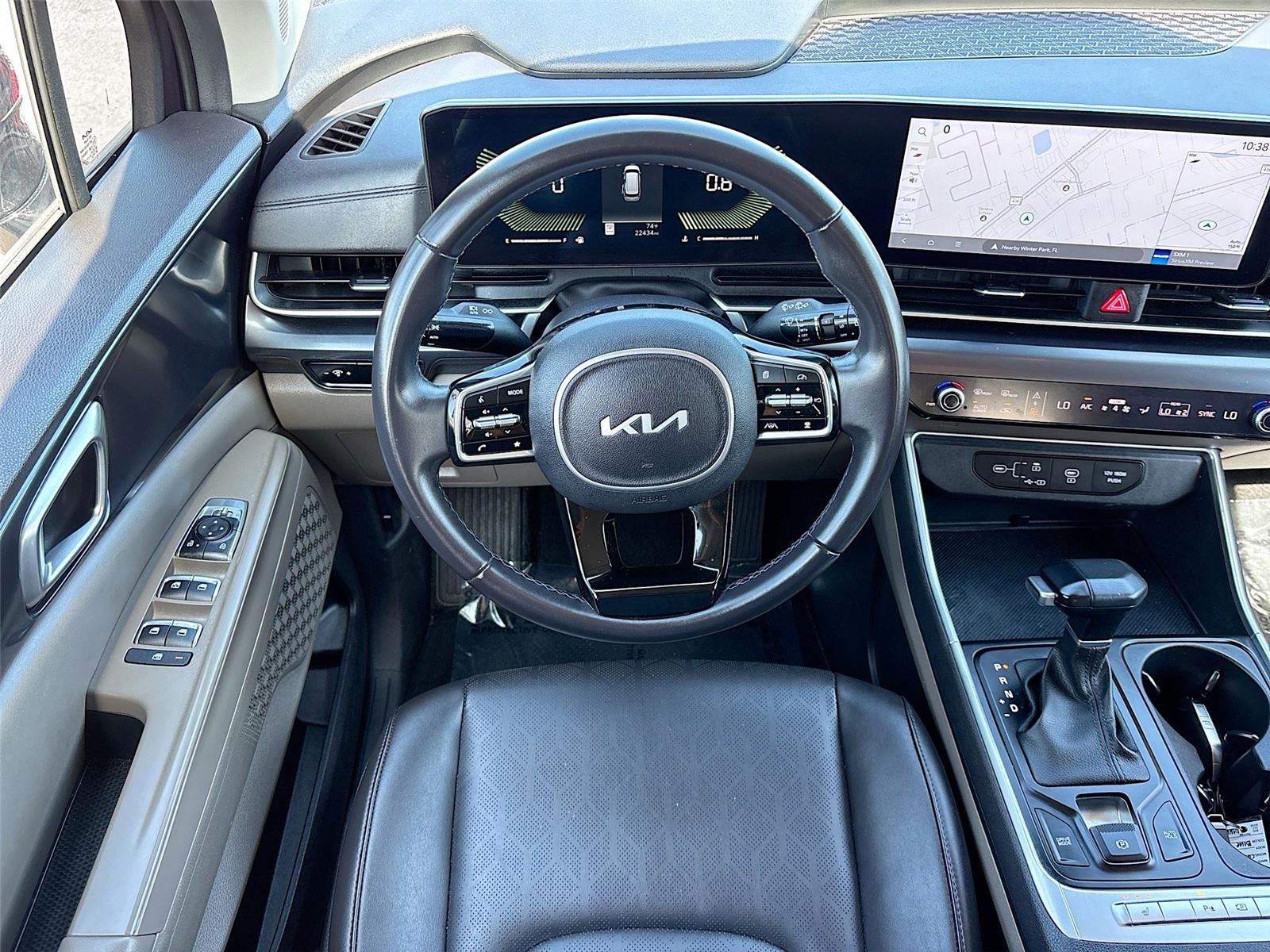 2025 Kia Carnival LXS