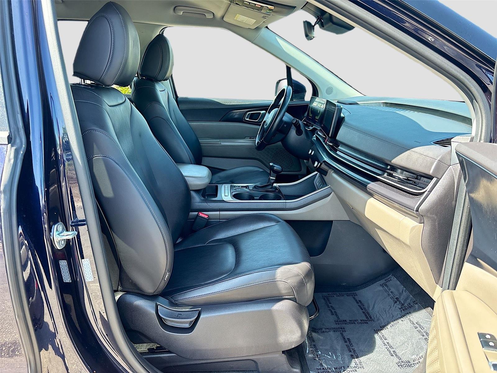 2025 Kia Carnival LXS