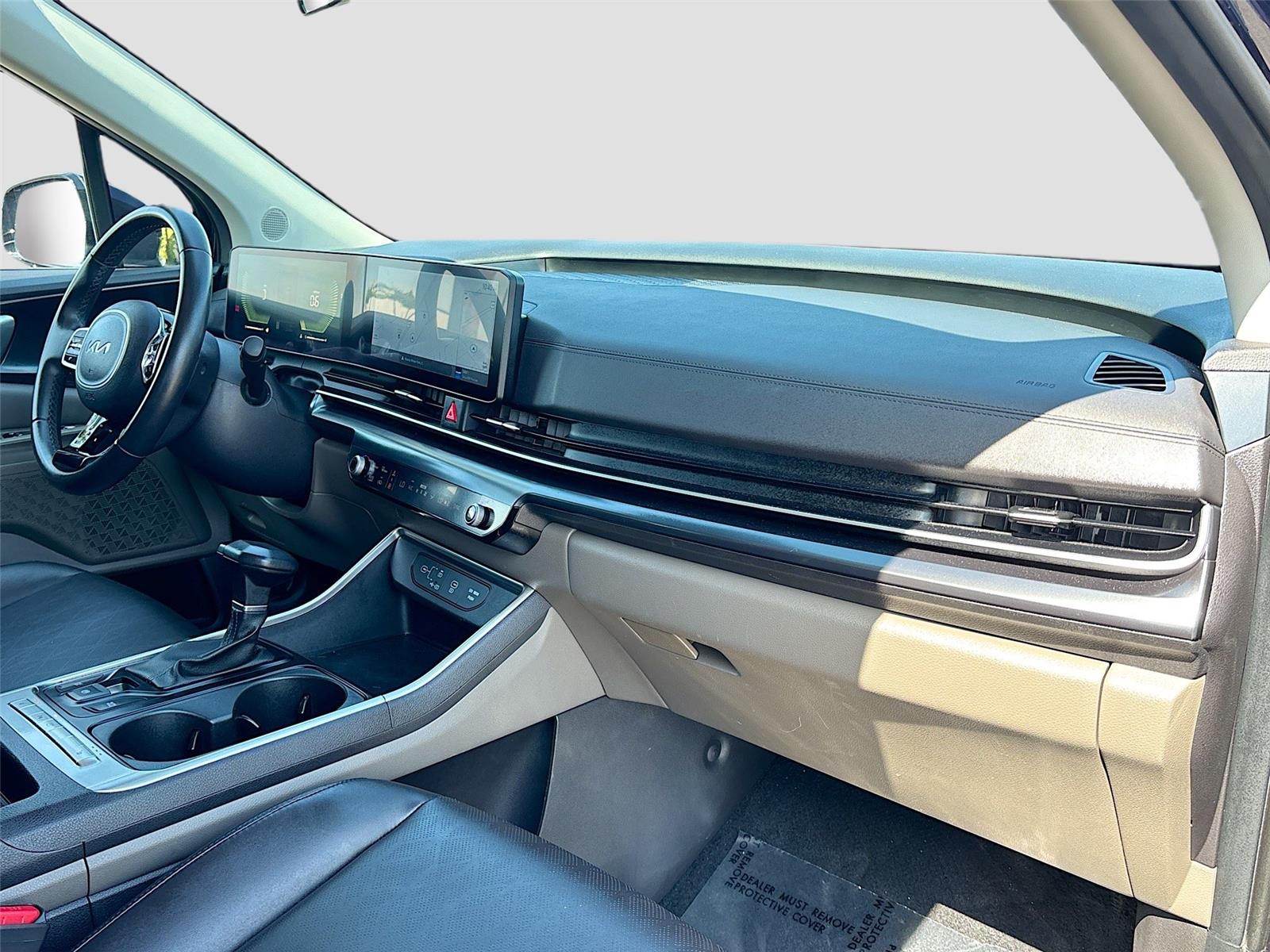 2025 Kia Carnival LXS