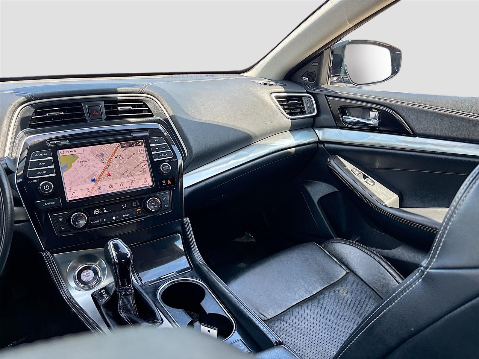 2023 NISSAN MAXIMA SL