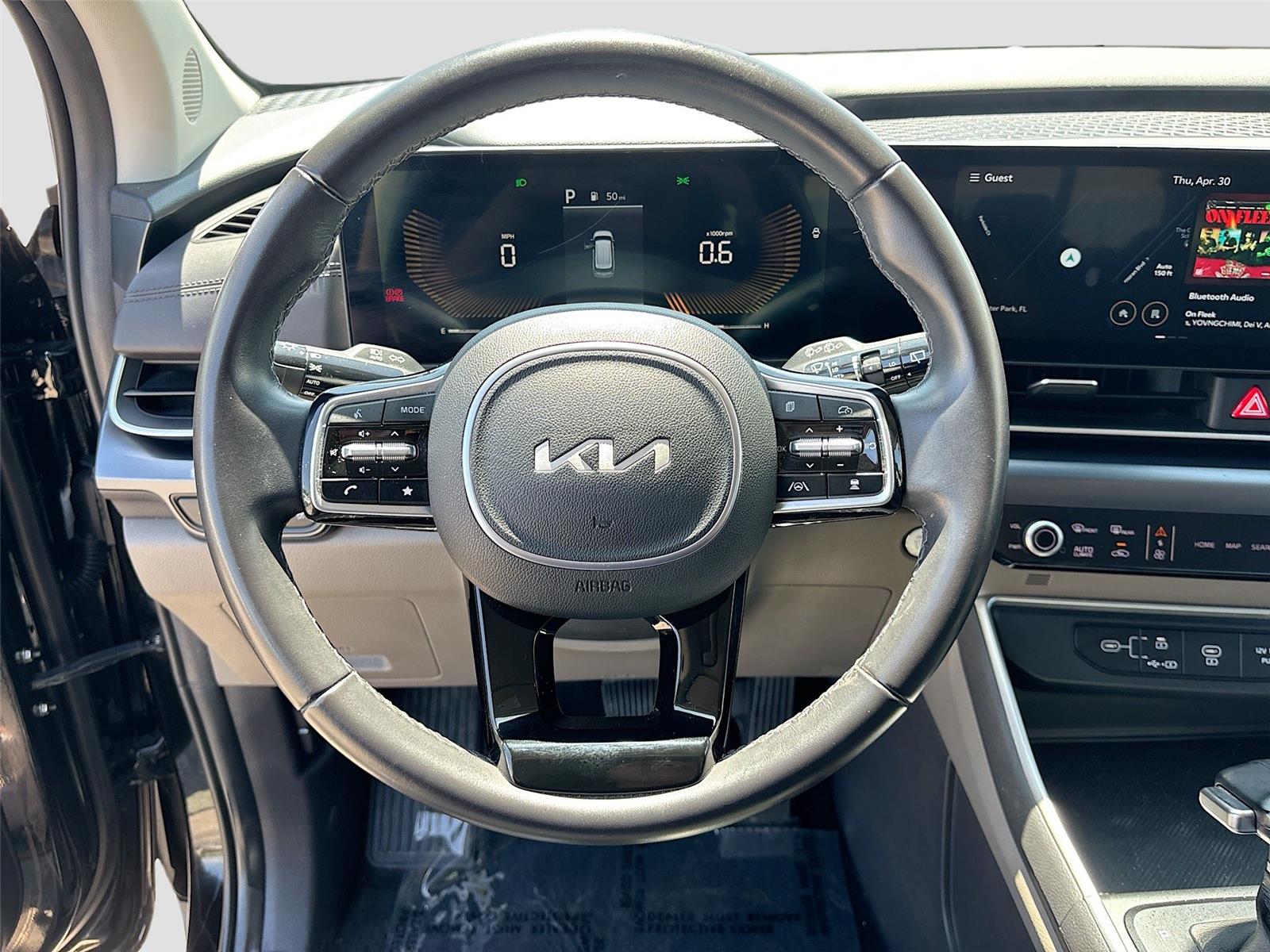 2025 Kia Carnival LXS