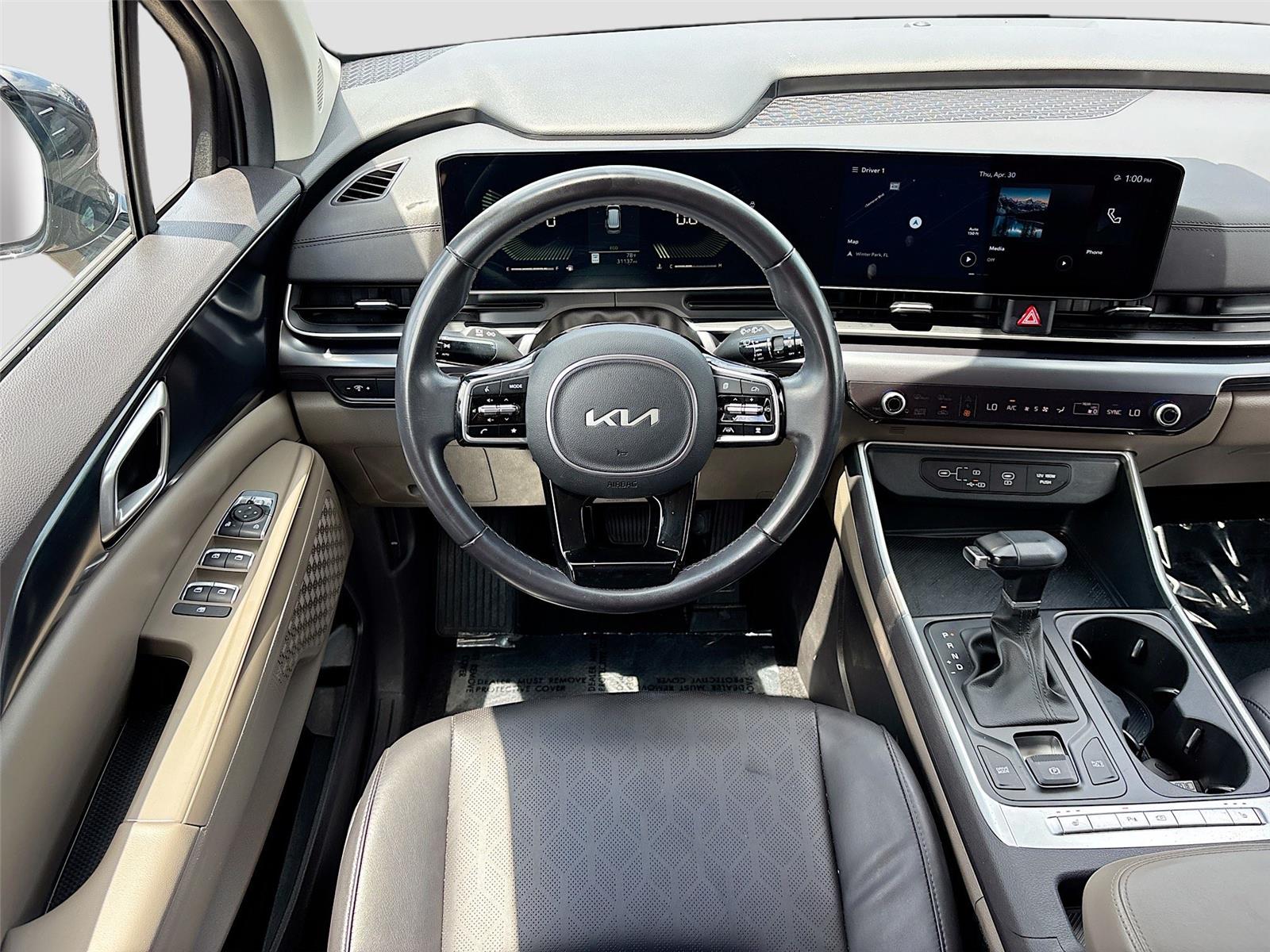 2025 Kia Carnival LXS