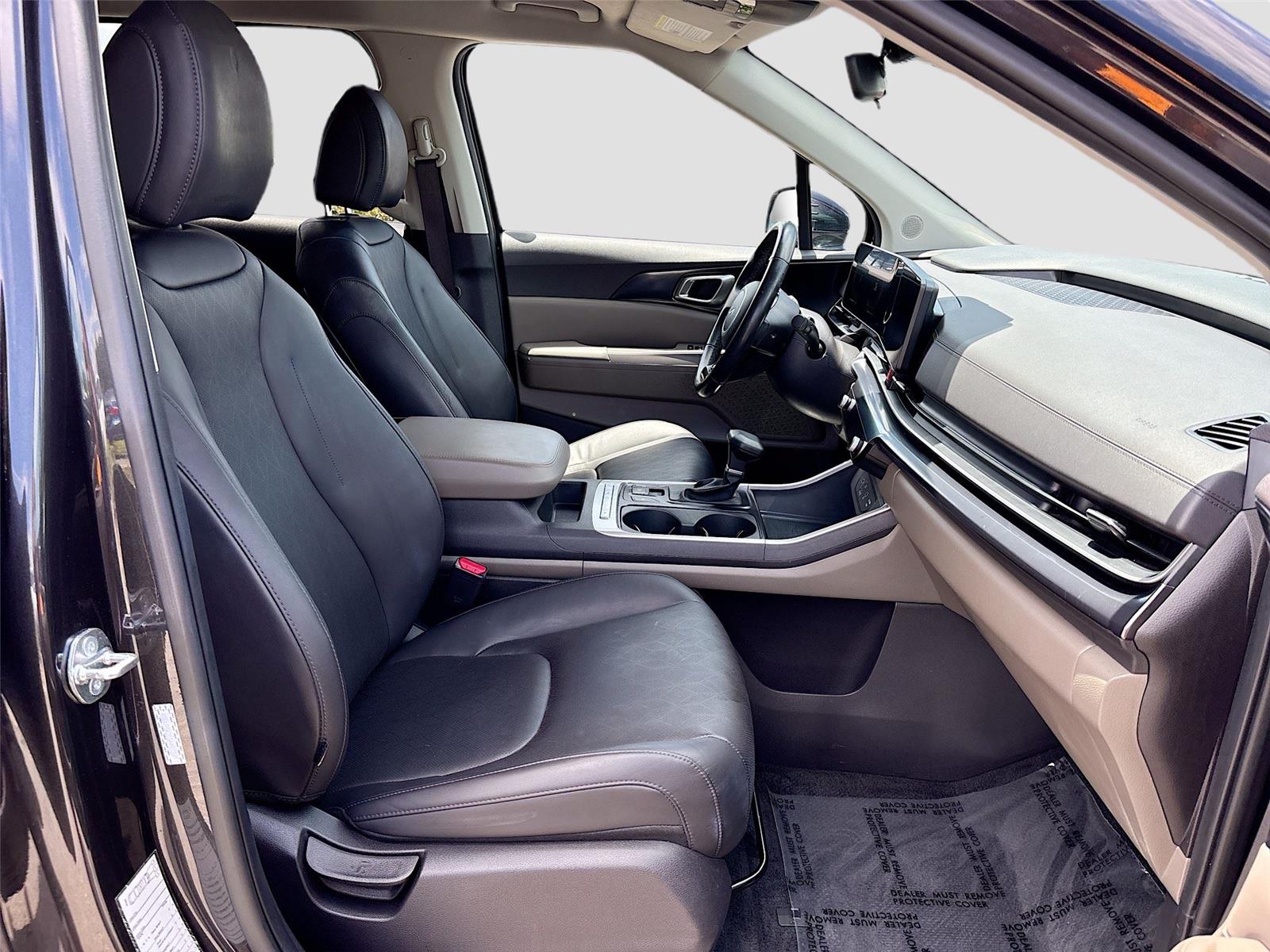 2025 Kia Carnival LXS