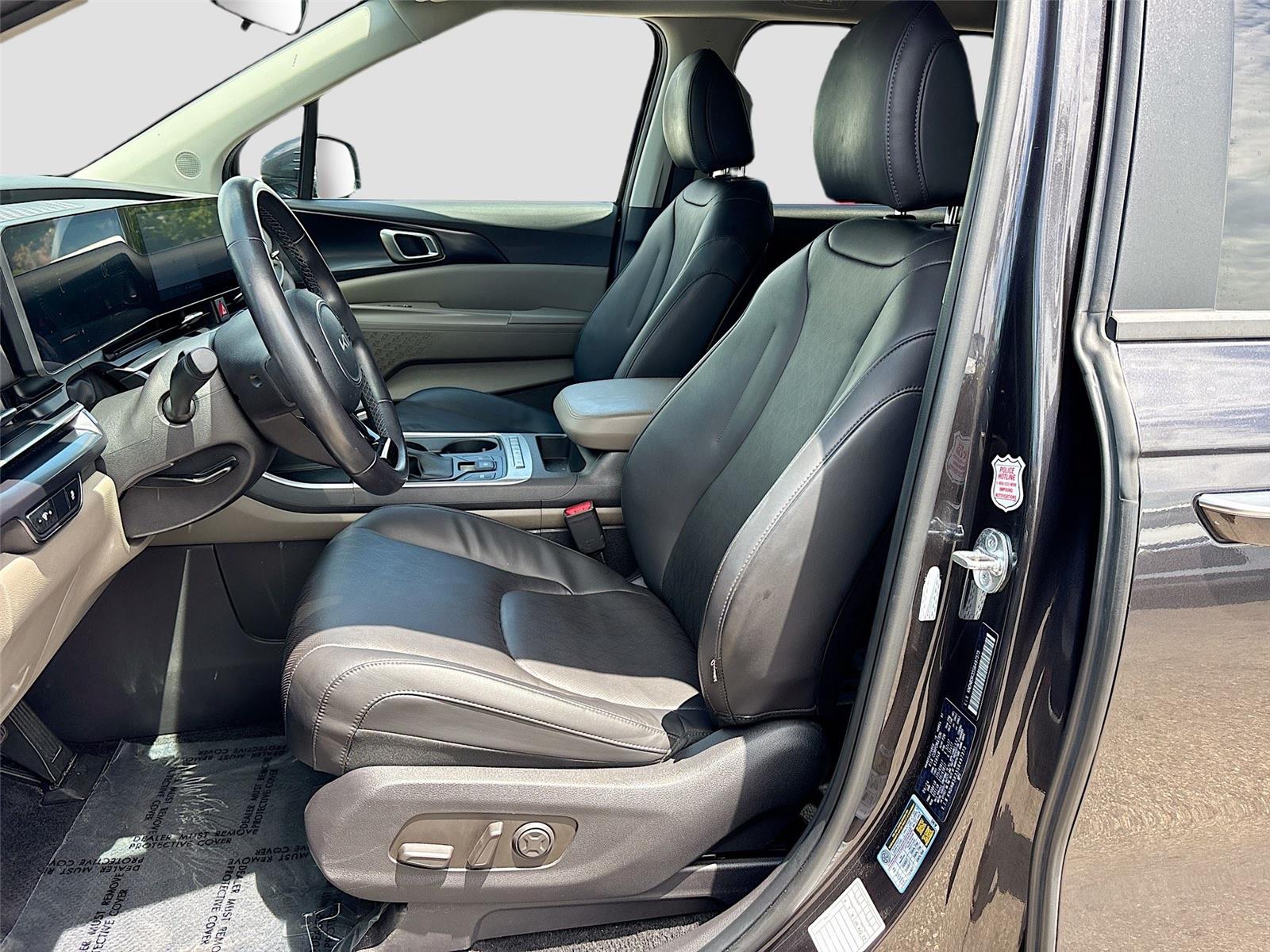 2025 Kia Carnival LXS