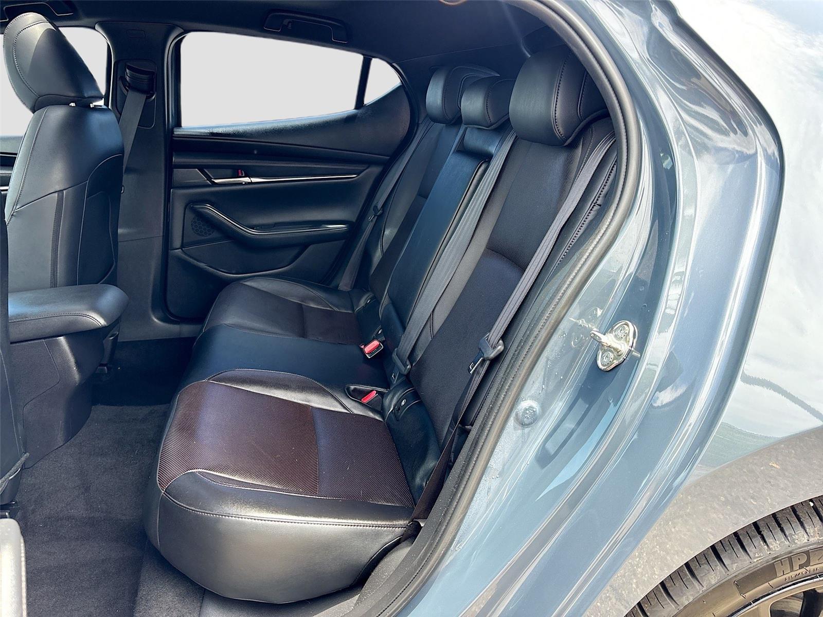 2019 Mazda Mazda3 Hatchback w/Premium Pkg