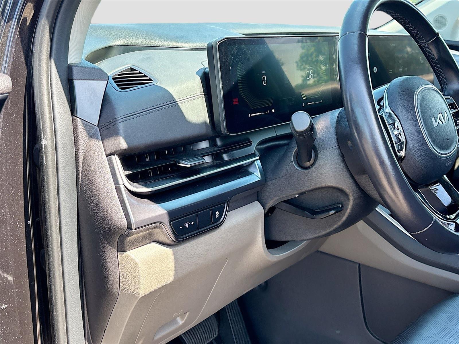 2025 Kia Carnival LXS