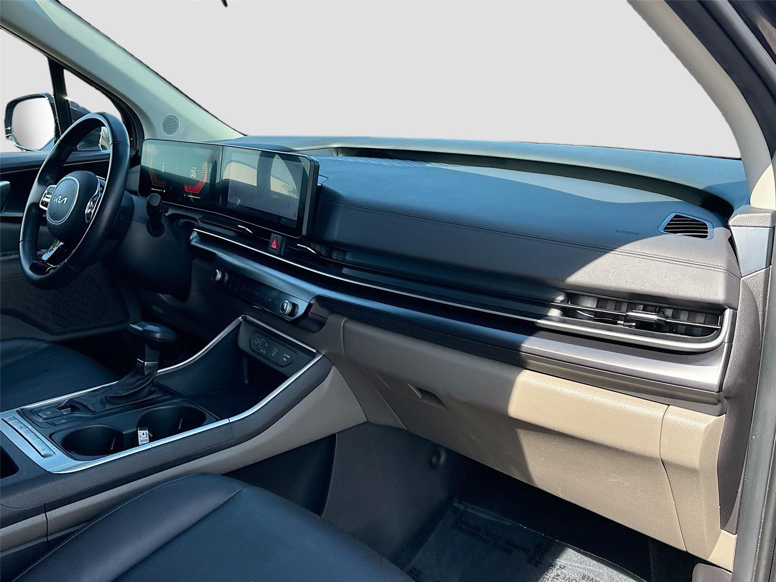 2025 Kia Carnival LXS