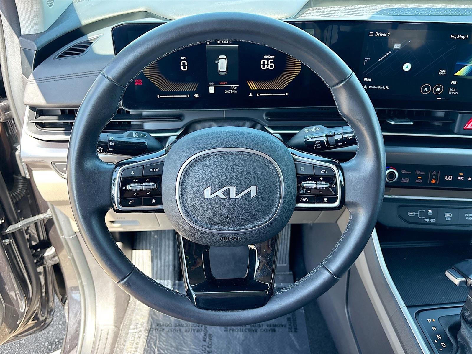 2025 Kia Carnival LXS