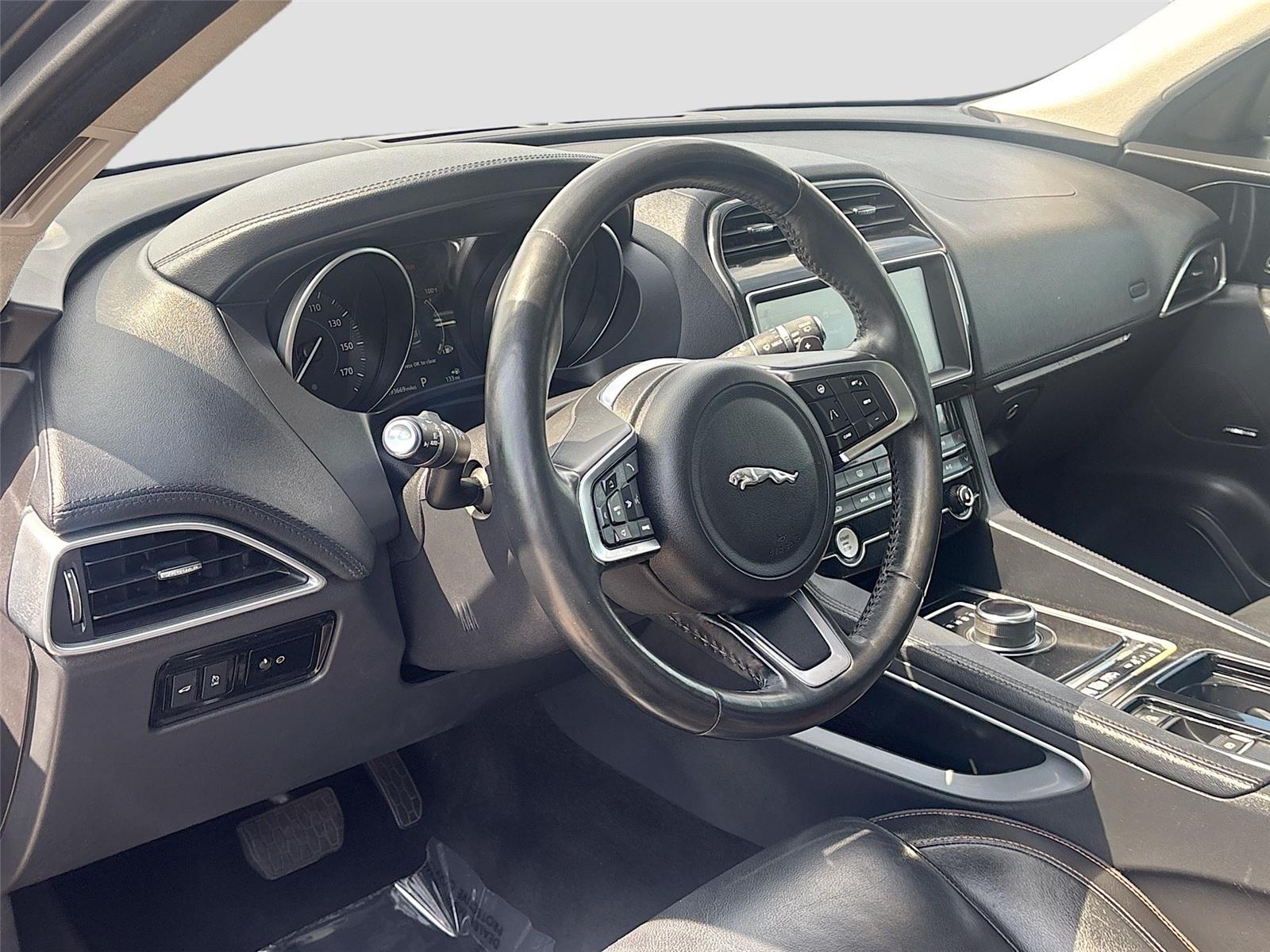 2020 Jaguar F-PACE 30t Prestige