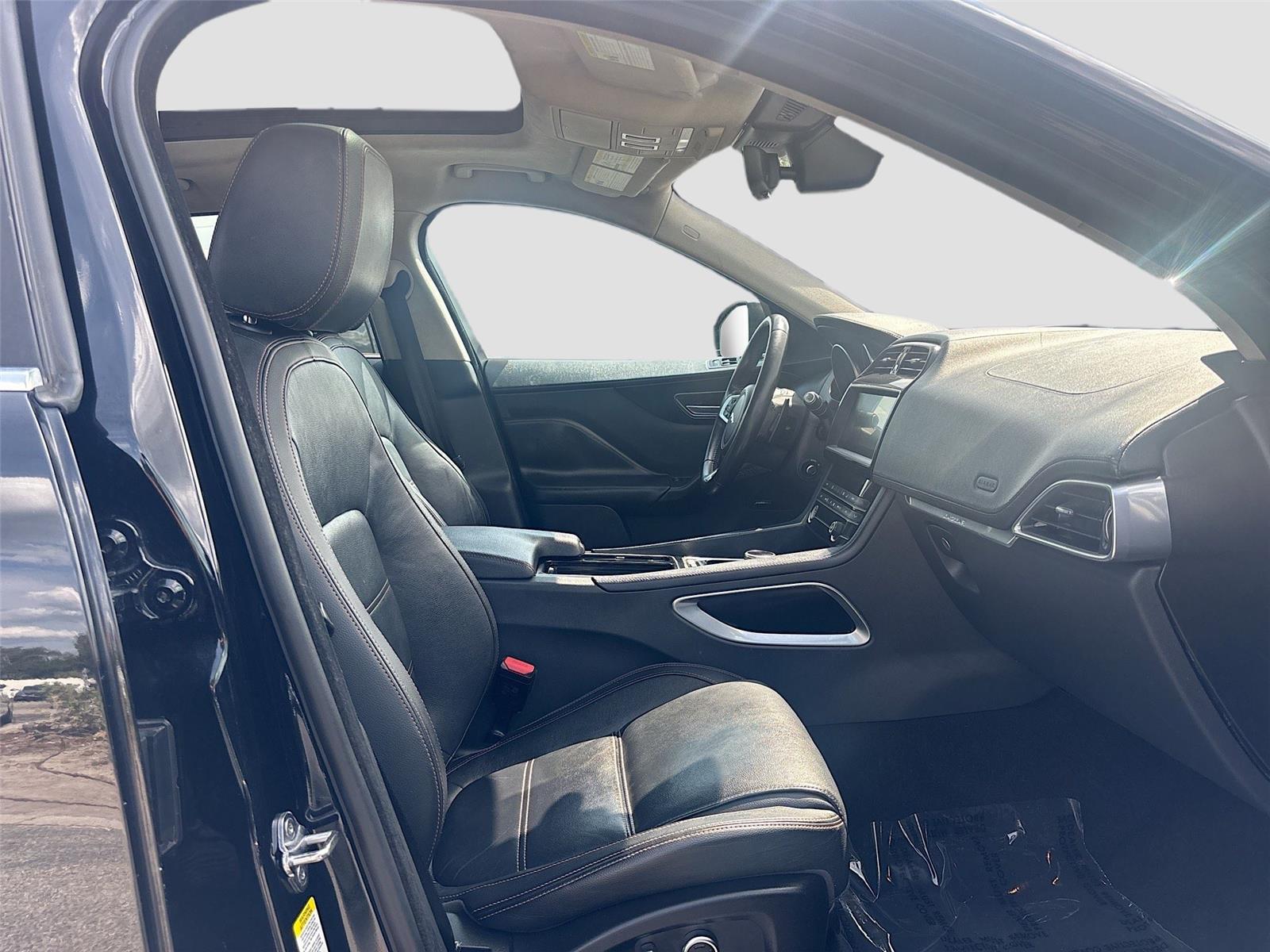 2020 Jaguar F-PACE 30t Prestige