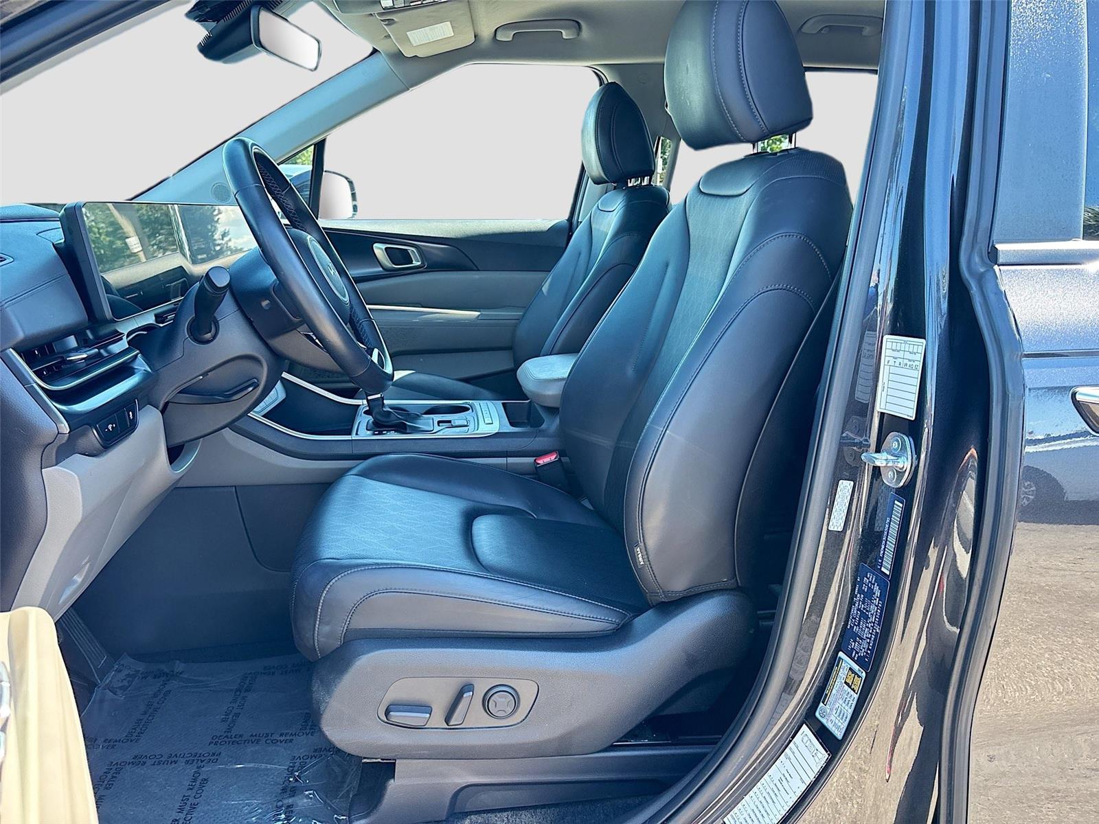 2025 Kia Carnival LXS